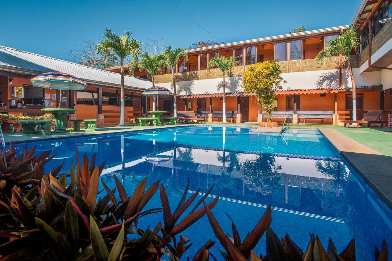 Hotel La Hacienda Quesada  Экстерьер фото