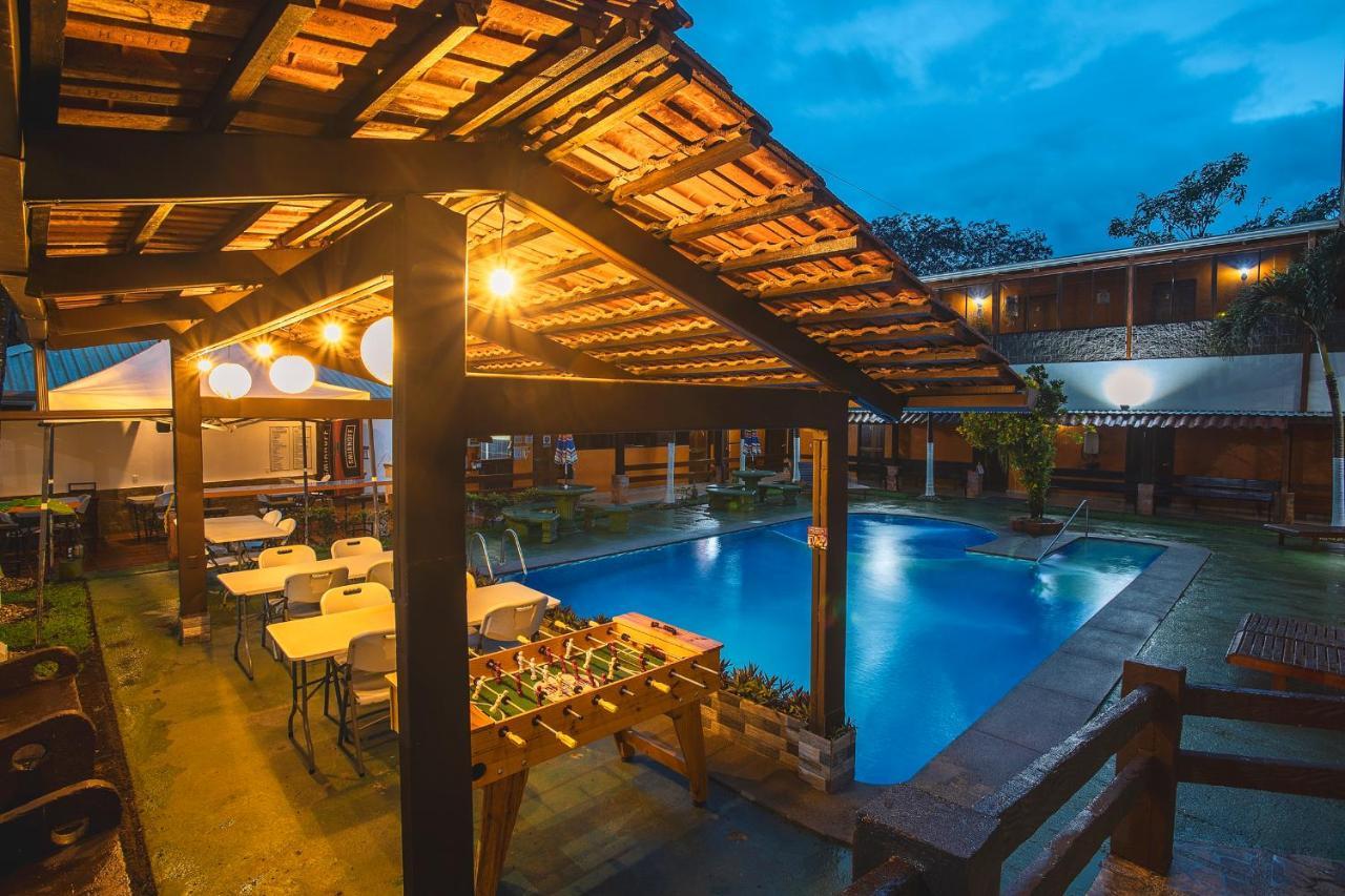Hotel La Hacienda Quesada  Экстерьер фото