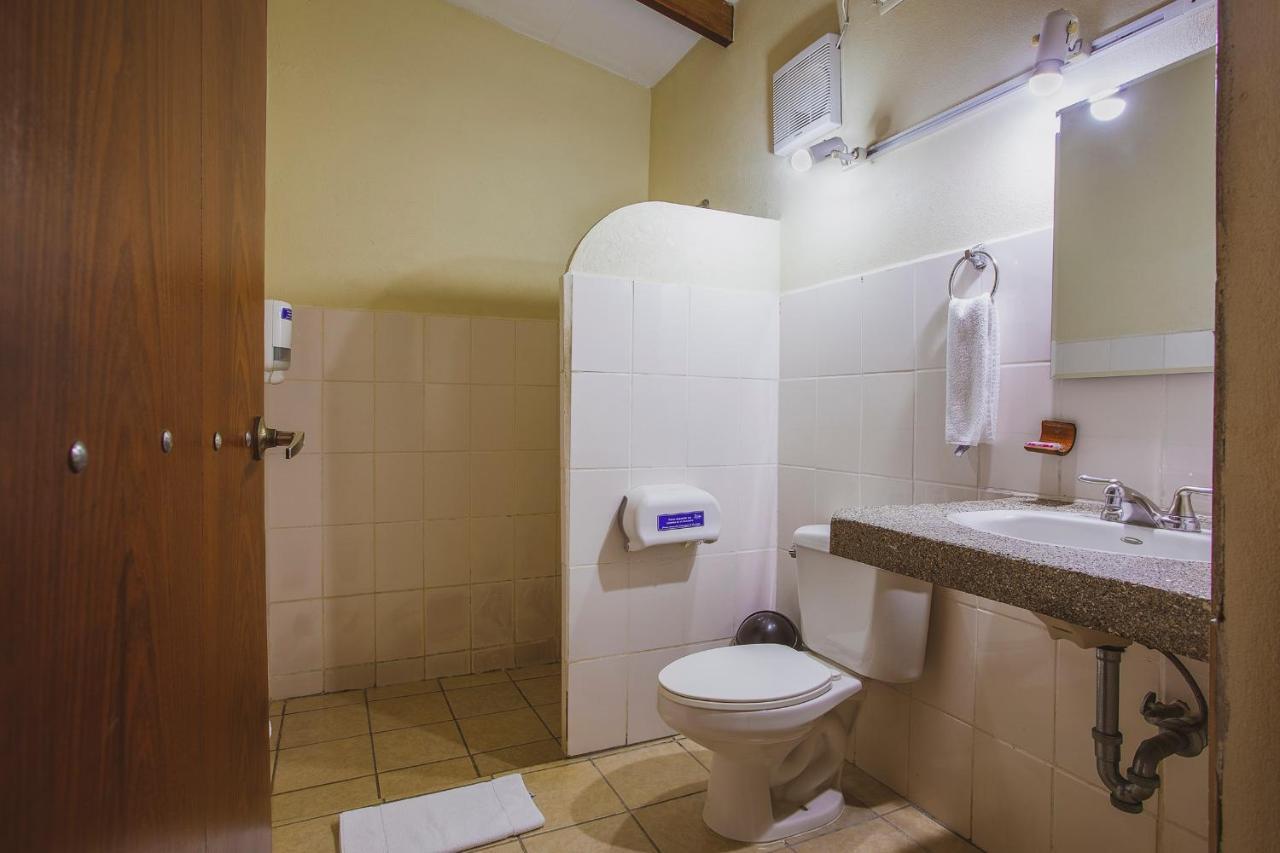 Hotel La Hacienda Quesada  Экстерьер фото