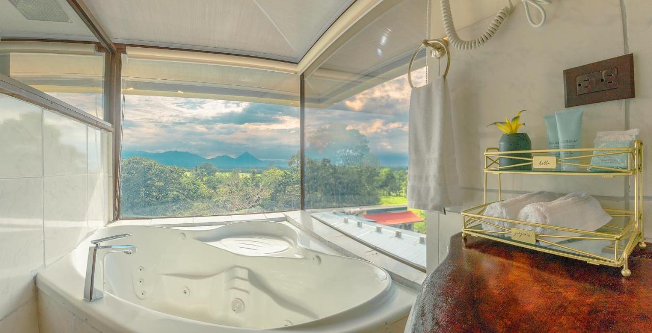 Hotel La Hacienda Quesada  Экстерьер фото