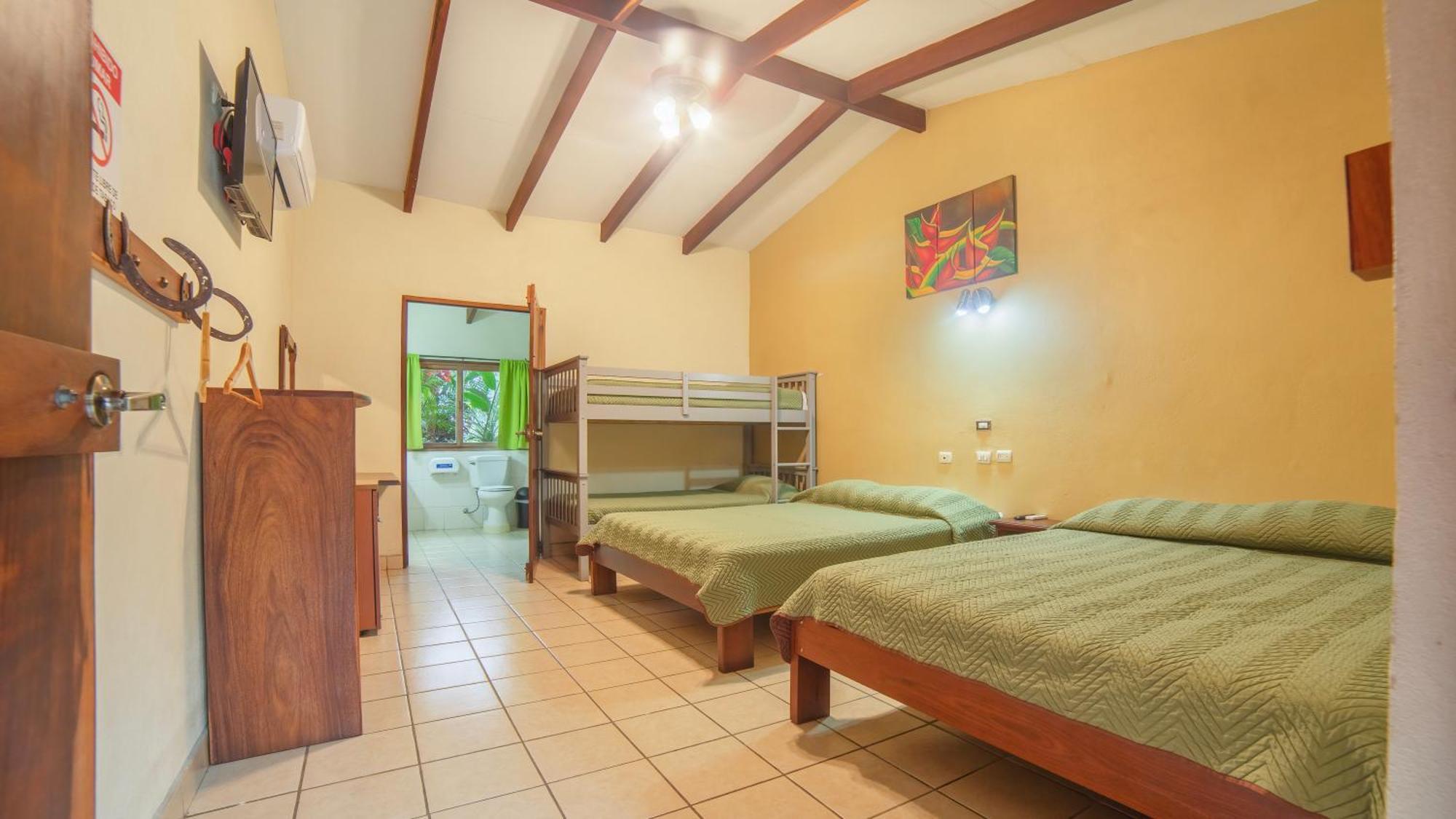 Hotel La Hacienda Quesada  Экстерьер фото