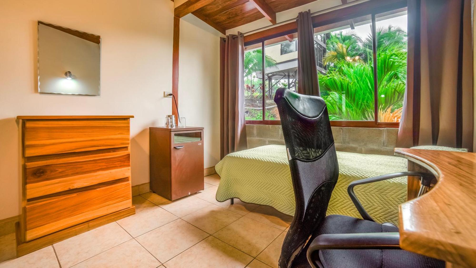 Hotel La Hacienda Quesada  Экстерьер фото