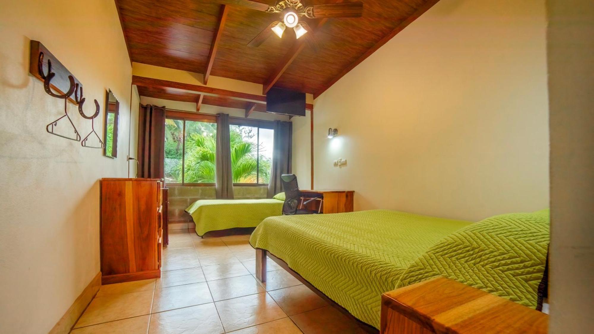 Hotel La Hacienda Quesada  Экстерьер фото